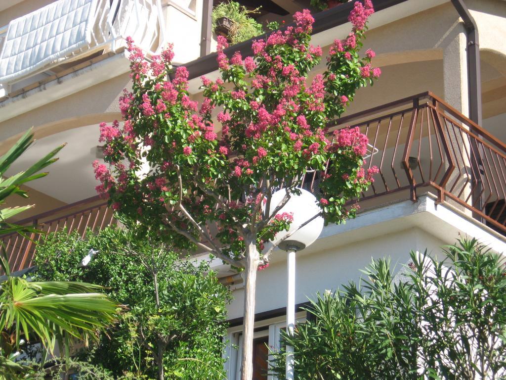 Apartments Silmare Rabac Exterior photo